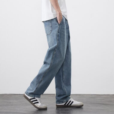 Loose straight casual men jeans with custom logo