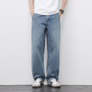 Loose straight casual men jeans with custom logo