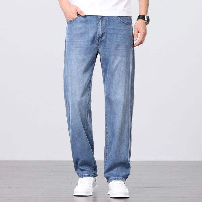 Loose straight casual men jeans with custom logo