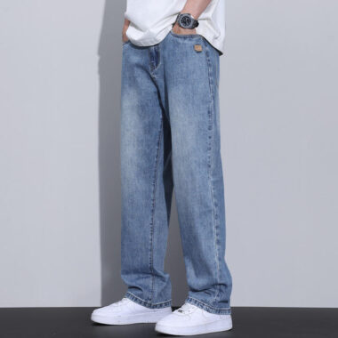 Loose straight casual men jeans with custom logo