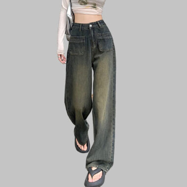 Vintage loose fit custom women jeans in casual style