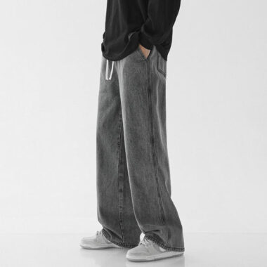 Best-selling loose casual men jeans streetwear style