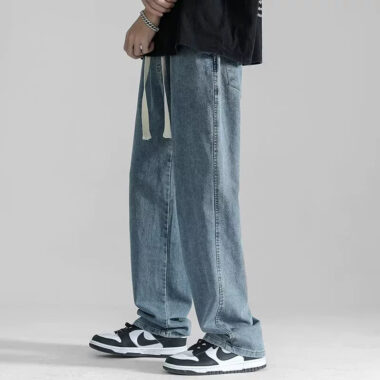 Best-selling loose casual men jeans streetwear style