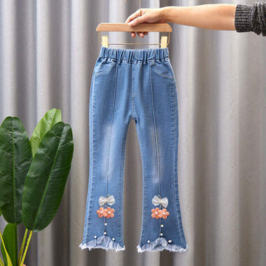 Stylish flared Children Jeans for spring and autumn