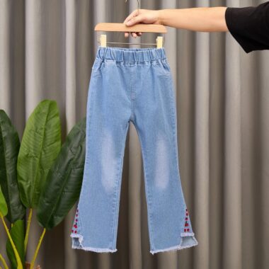 Stylish flared Children Jeans for spring and autumn