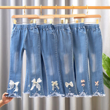 Stylish flared Children Jeans for spring and autumn