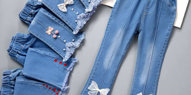 Stylish flared Children Jeans for spring and autumn