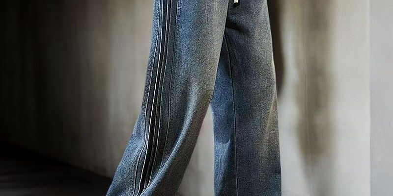 Loose straight American side-stripe men jeans for spring