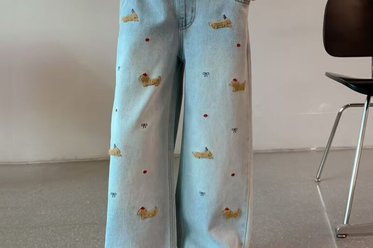 Cartoon dog girls children jeans for spring and autumn
