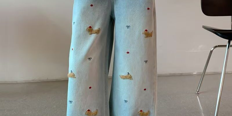 Cartoon dog girls children jeans for spring and autumn