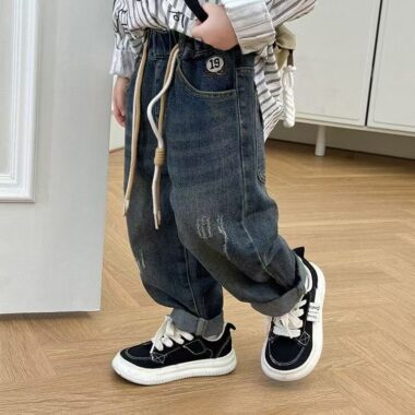 Loose casual boys children jeans for spring and autumn