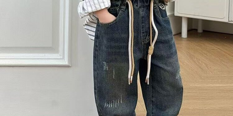 Loose casual boys children jeans for spring and autumn