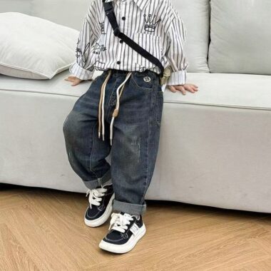 Loose casual boys children jeans for spring and autumn