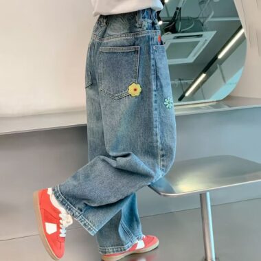 Straight-leg girls children jeans for spring and autumn
