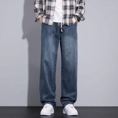 Vintage straight-leg casual men jeans for spring and autumn