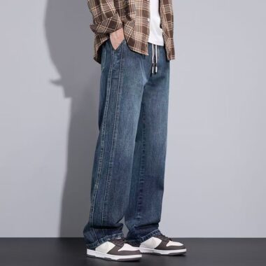 Vintage straight-leg casual men jeans for spring and autumn