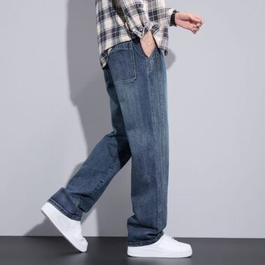 Vintage straight-leg casual men jeans for spring and autumn