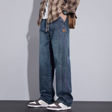 Vintage straight-leg casual men jeans for spring and autumn