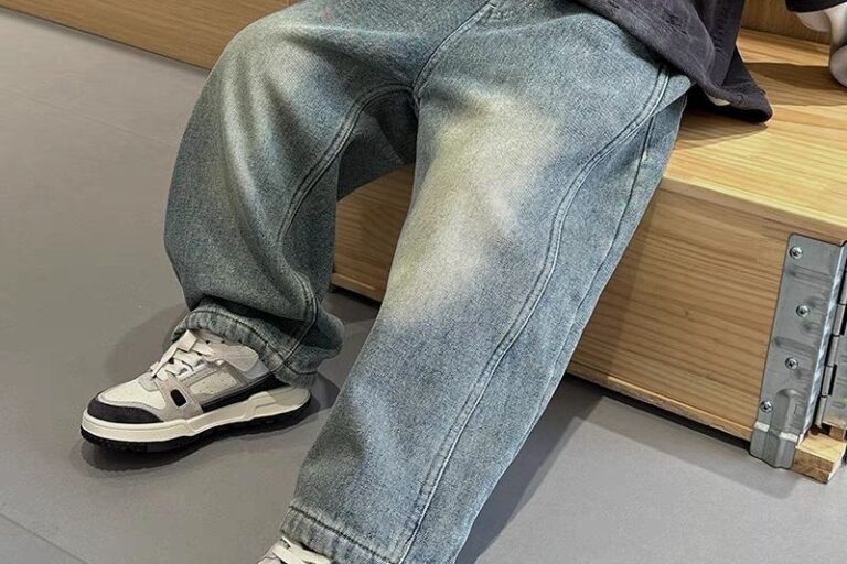 Korean style winter fleece lined straight boys children jeans
