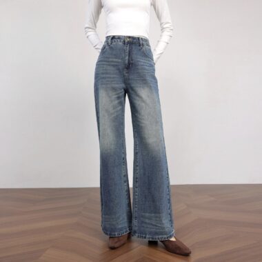 Plus size vintage high waist loose flare women jeans