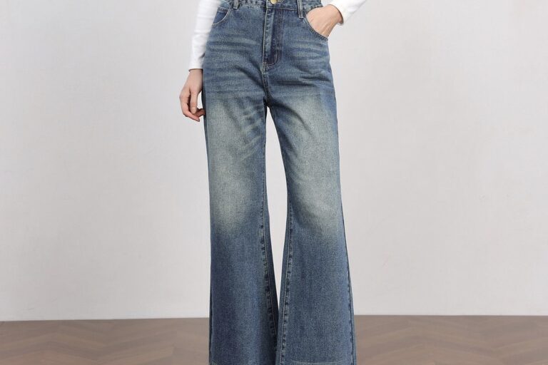 Vintage high waist flare women jeans for spring autumn (6) Plus size vintage high waist loose flare women jeans